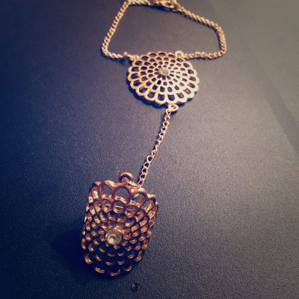 GOLDEN FLOWER RING BRACELET COMBINED BRAND NWT